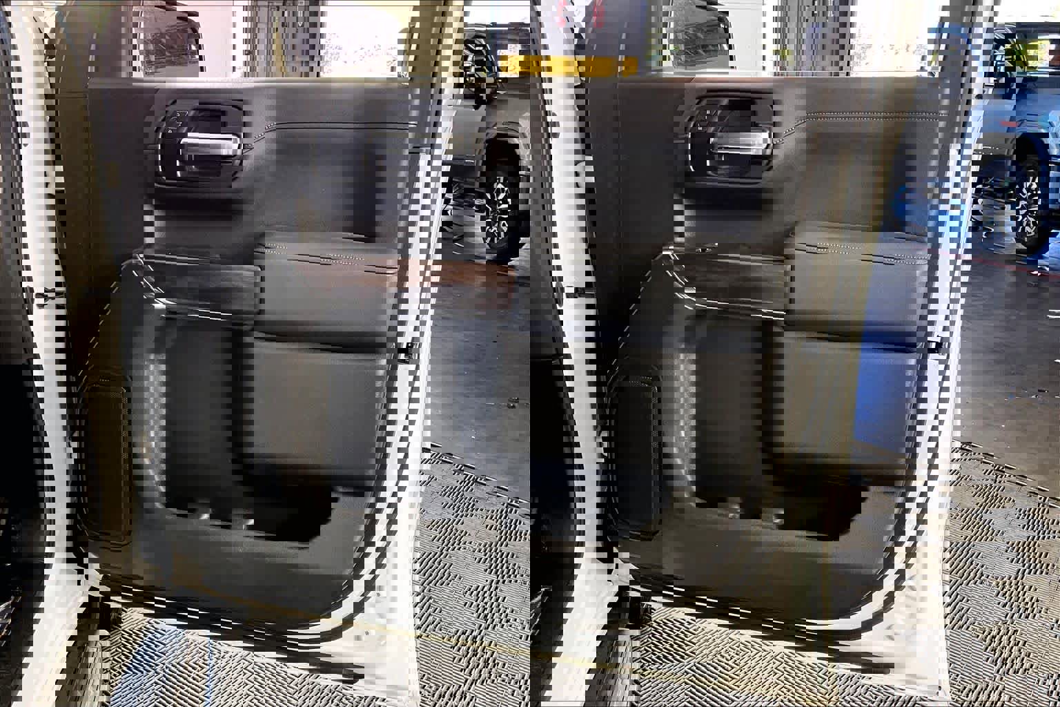 Used 2020 GMC Sierra 1500 SLT image 30