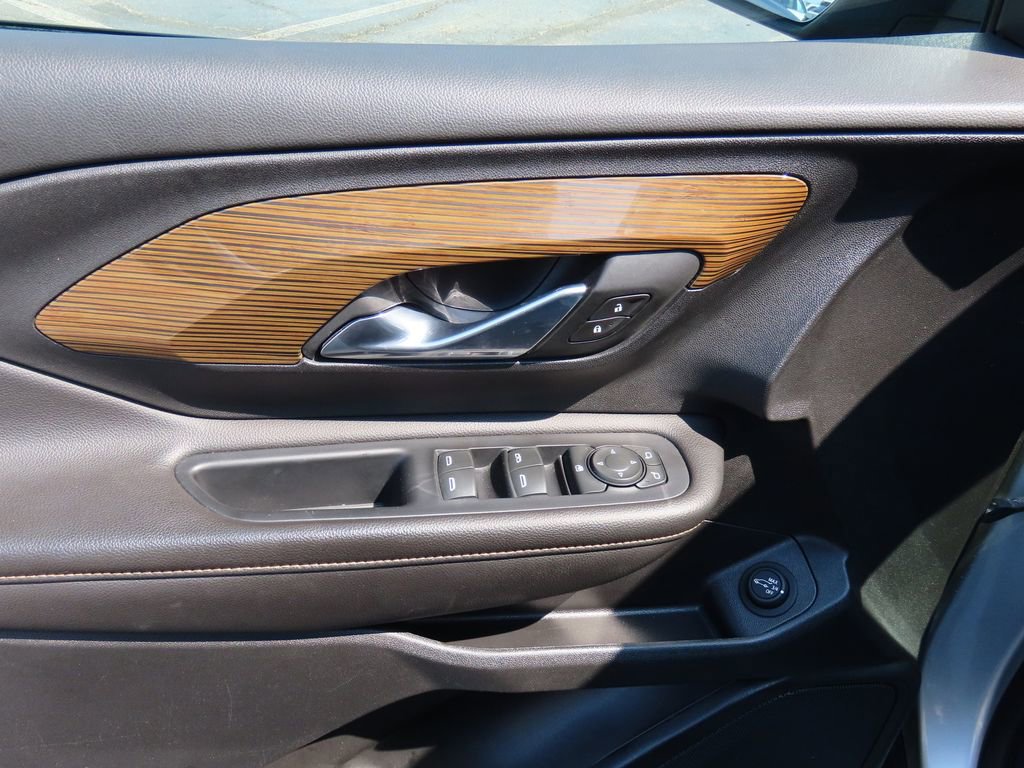 Used 2020 GMC Terrain SLE w/ Driver Convenience Package image 26