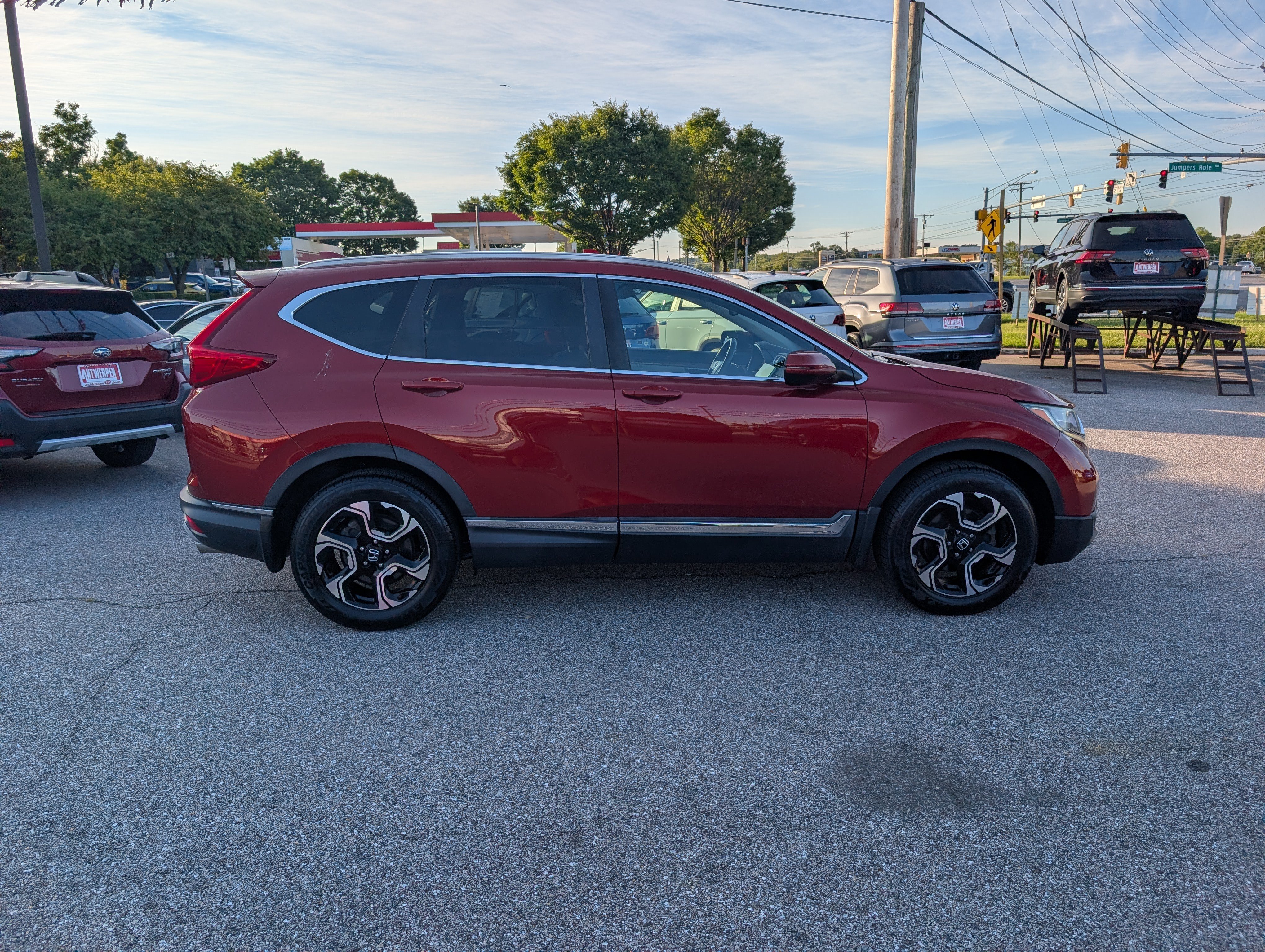 Used 2017 Honda CR-V Touring image 2