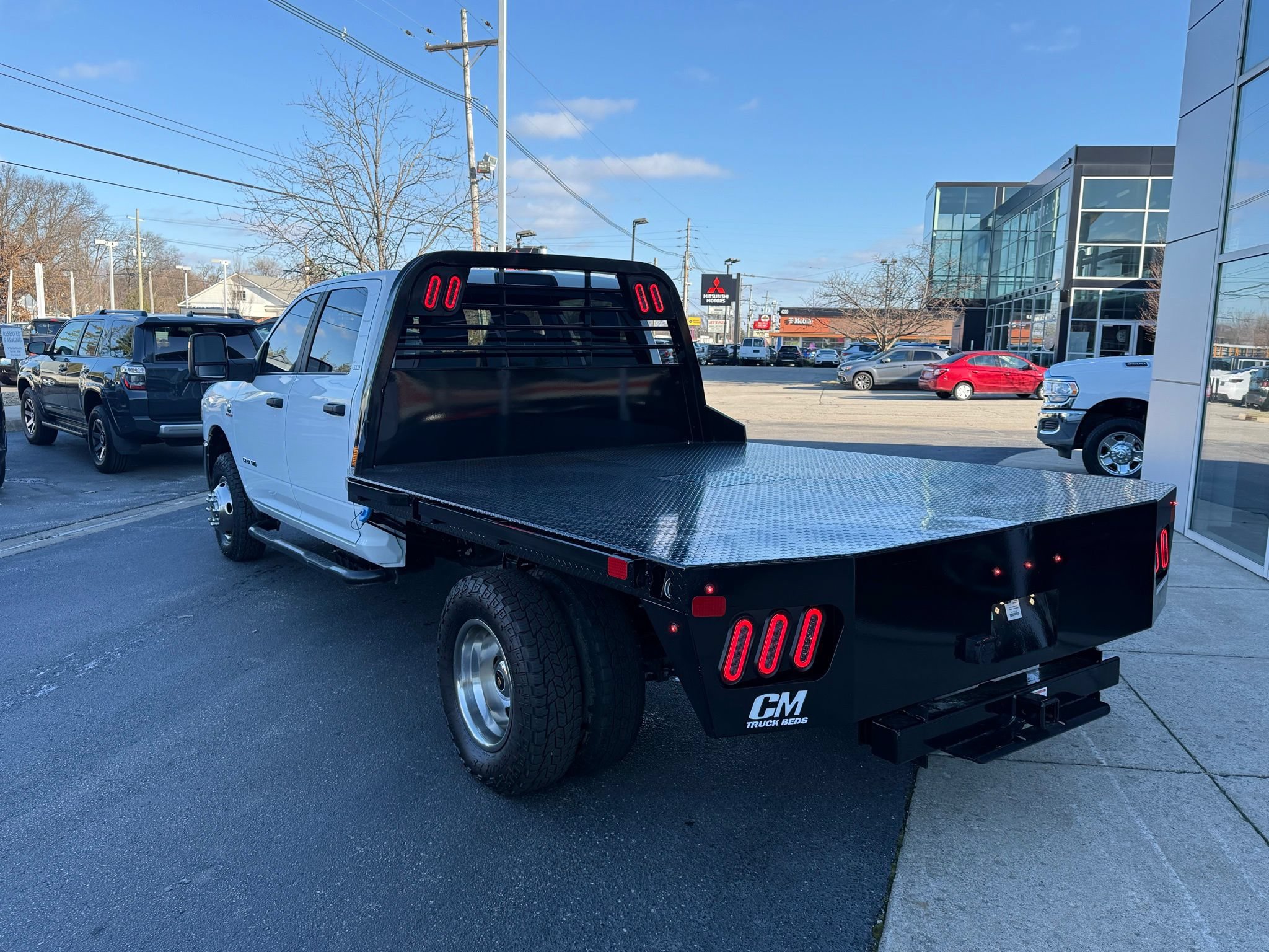 Used 2024 RAM 3500 SLT w/ Quick Order Package 2YG SLT AWD/4WD image 3