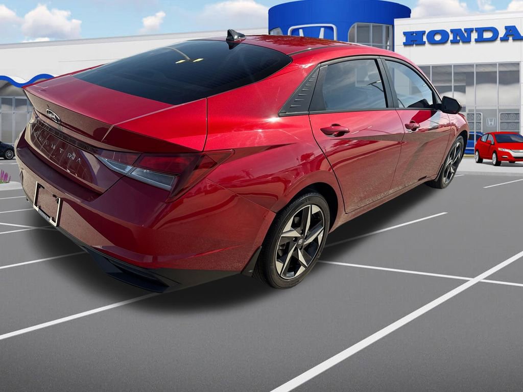 Used 2023 Hyundai Elantra SEL w/ Convenience Package FWD image 9