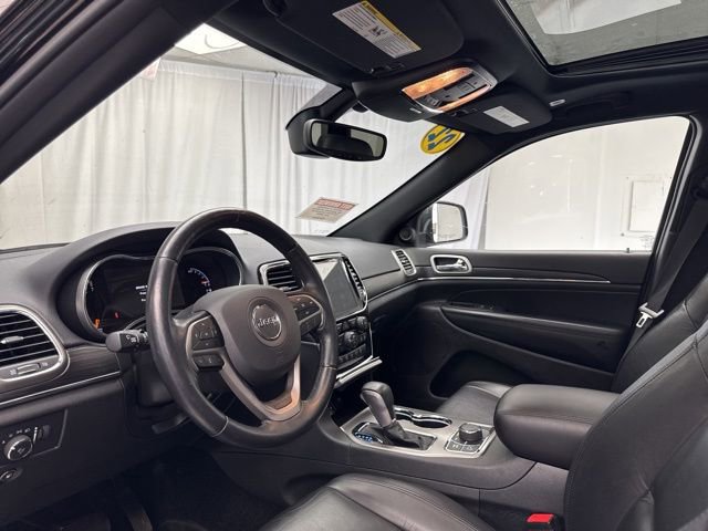 Used 2022 Jeep Grand Cherokee Limited image 10