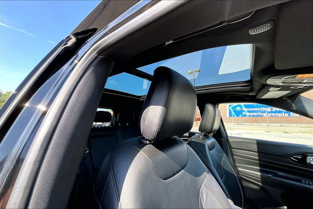 Used 2022 Jeep Compass High Altitude AWD/4WD image 21