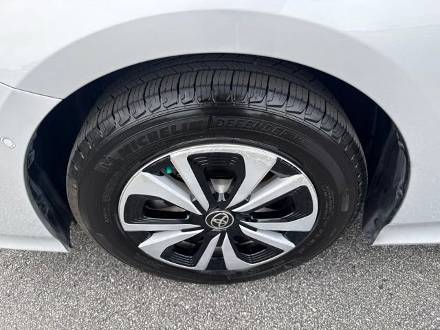 Used 2018 Toyota Prius Prime Advanced FWD image 12