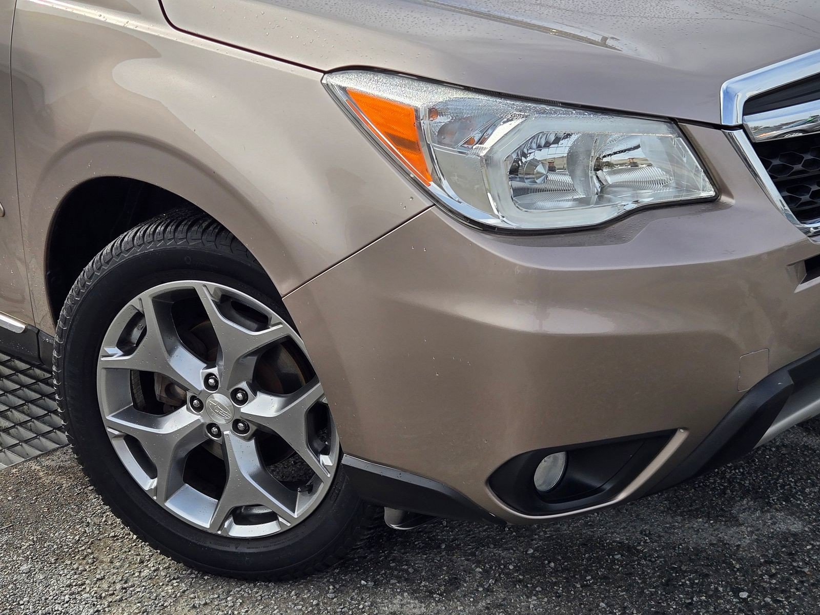 Used 2015 Subaru Forester 2.5i Touring AWD/4WD image 9