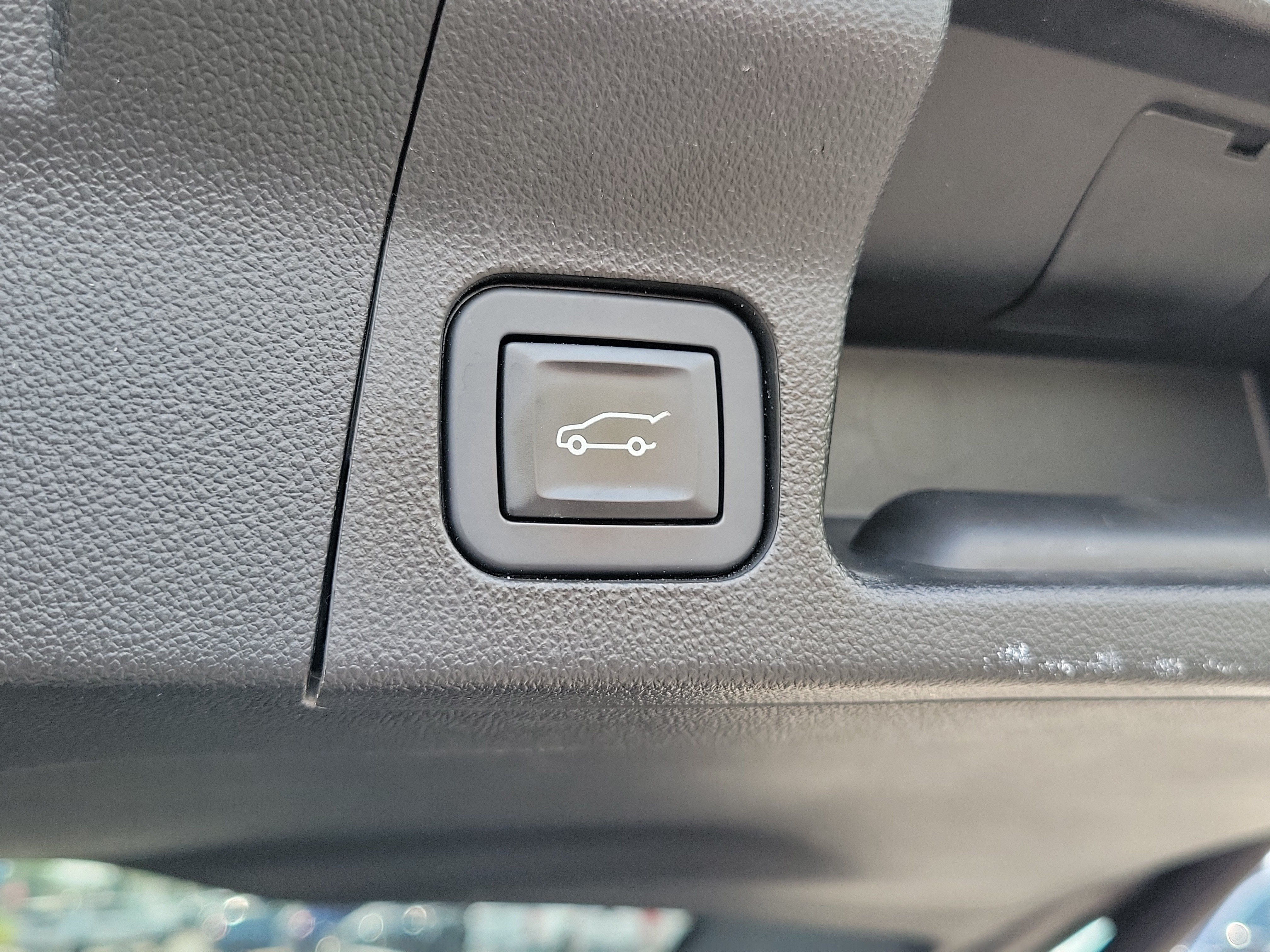 Used 2018 GMC Acadia SLT FWD image 8
