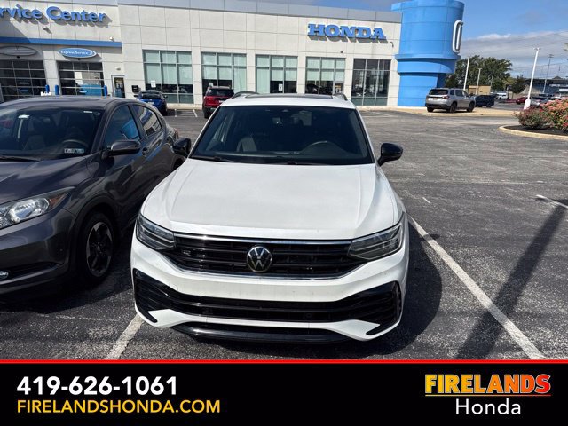 Used 2022 Volkswagen Tiguan SE R-Line AWD/4WD image 2