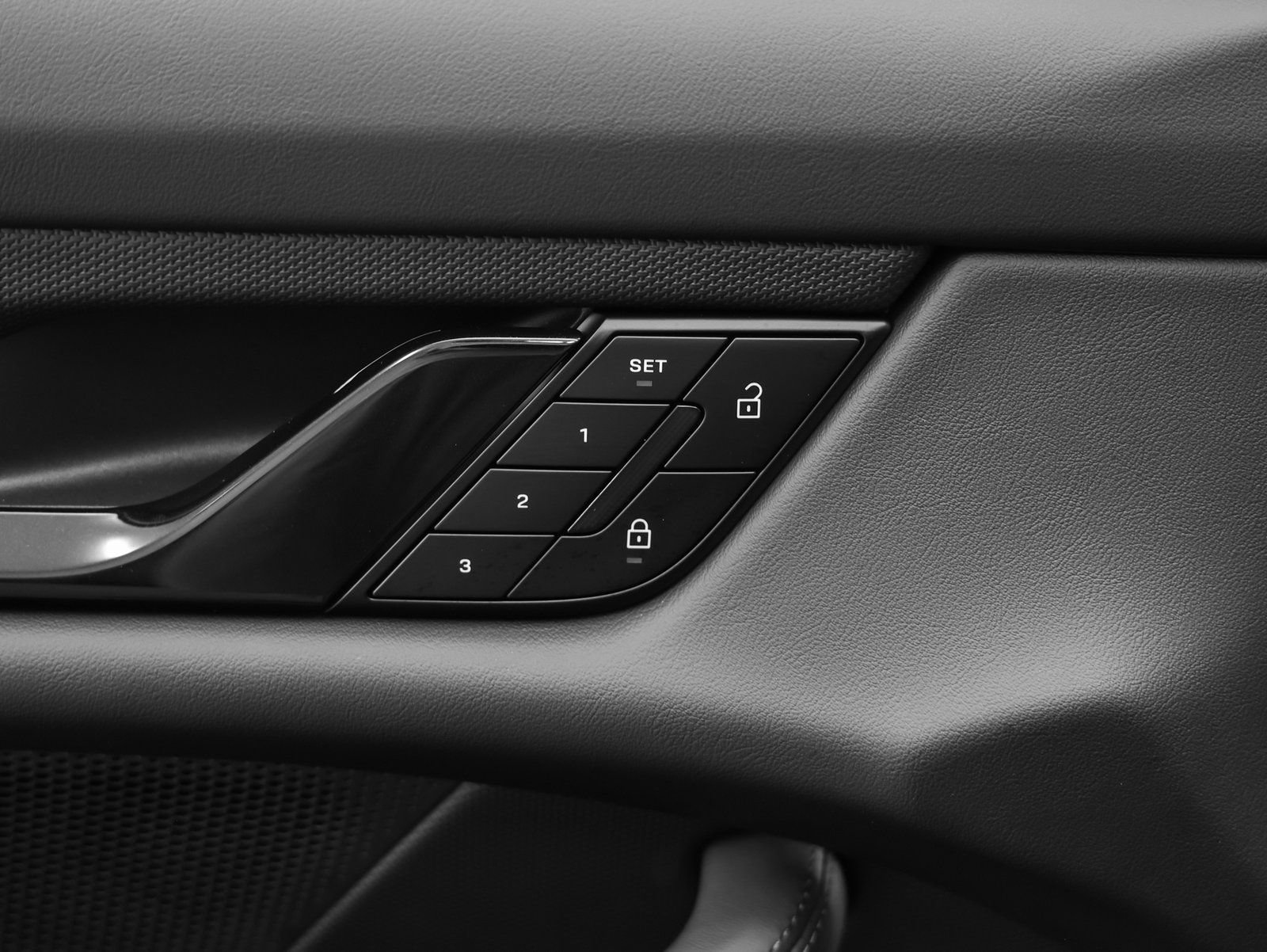 New 2026 Porsche Taycan image 30