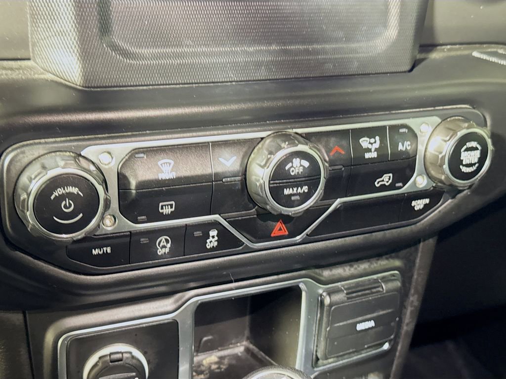 Used 2023 Jeep Wrangler Sport image 13