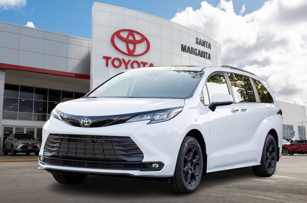 New 2026 Toyota Sienna XLE Woodland Edition