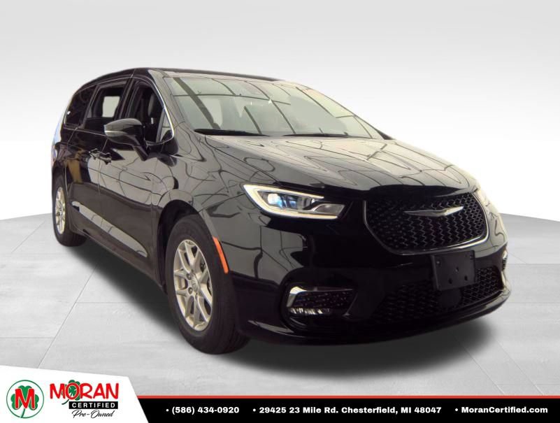 Used 2026 Chrysler Pacifica Select FWD image 3