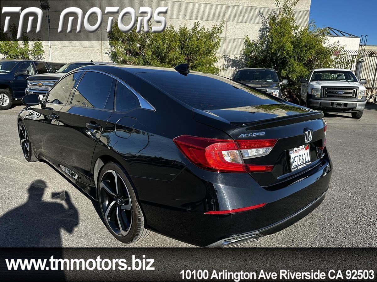 Used 2018 Honda Accord Sport image 4