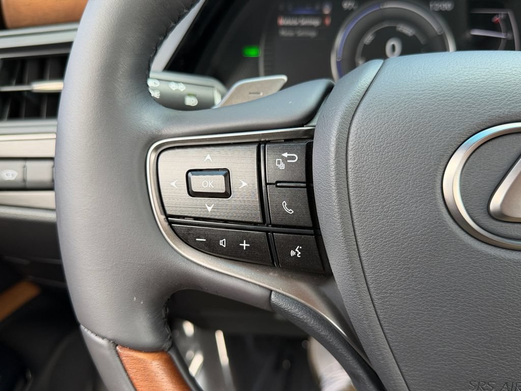 Certified 2023 Lexus ES 300h w/ Accessory Package (Z1) FWD image 19