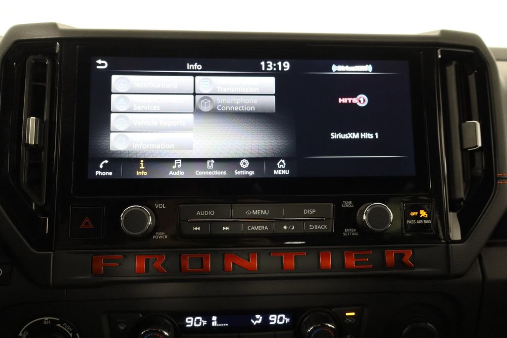 Used 2025 Nissan Frontier PRO-4X w/ Interior Protection Package image 32