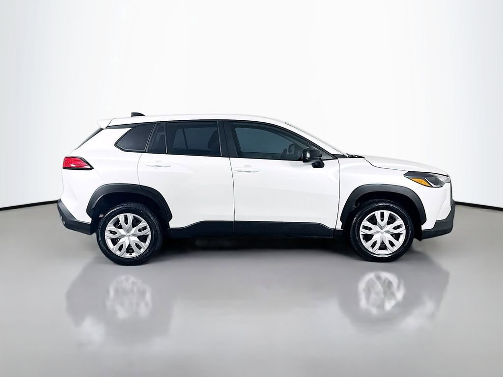 Certified 2025 Toyota Corolla Cross L image 4