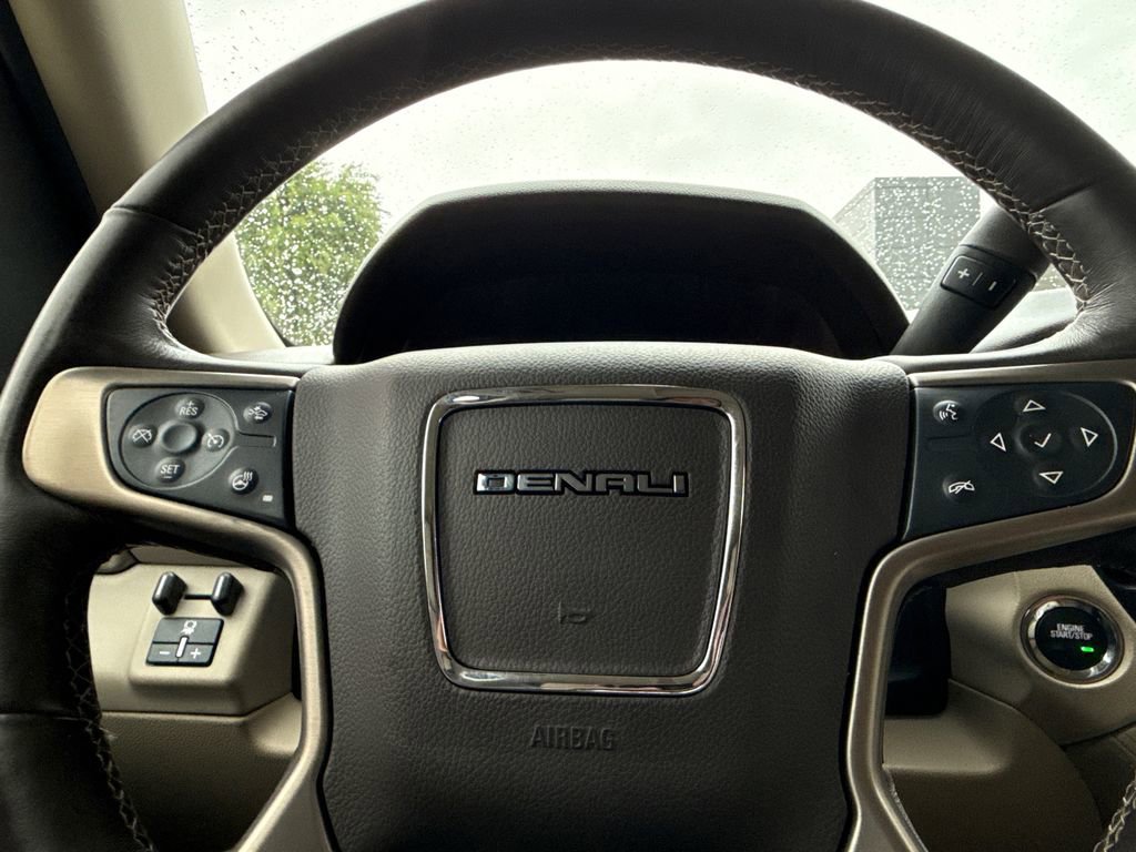 Used 2016 GMC Yukon Denali w/ Open Road Package RWD image 30