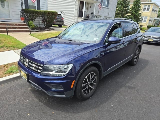 Used 2021 Volkswagen Tiguan SE w/ Panoramic Sunroof Package