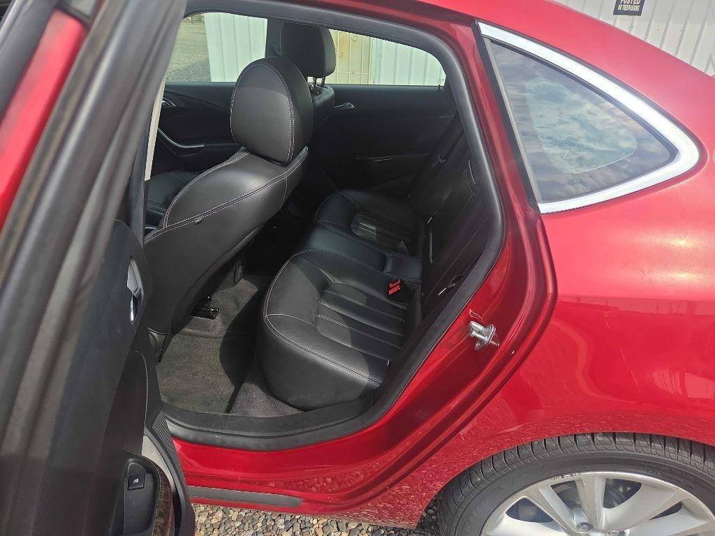 Used 2012 Buick Verano Leather FWD image 17