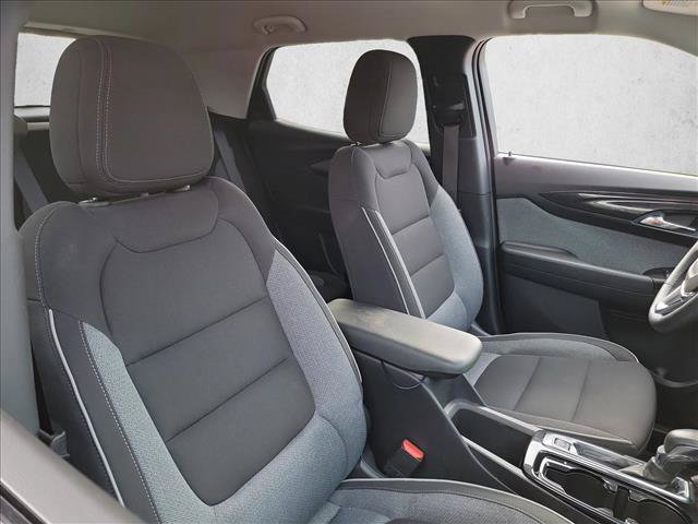 Used 2024 Chevrolet TrailBlazer LT w/ LT Cold Weather Package FWD image 12