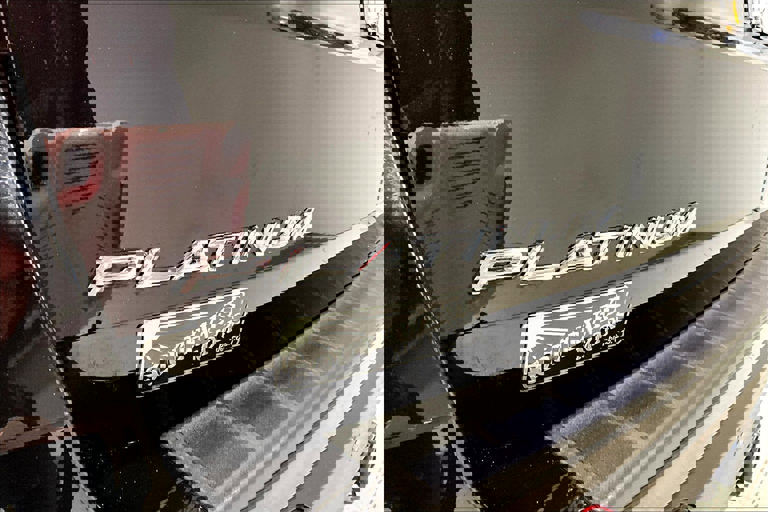 Used 2025 Ford Explorer Platinum w/ LUX Leather Package image 23