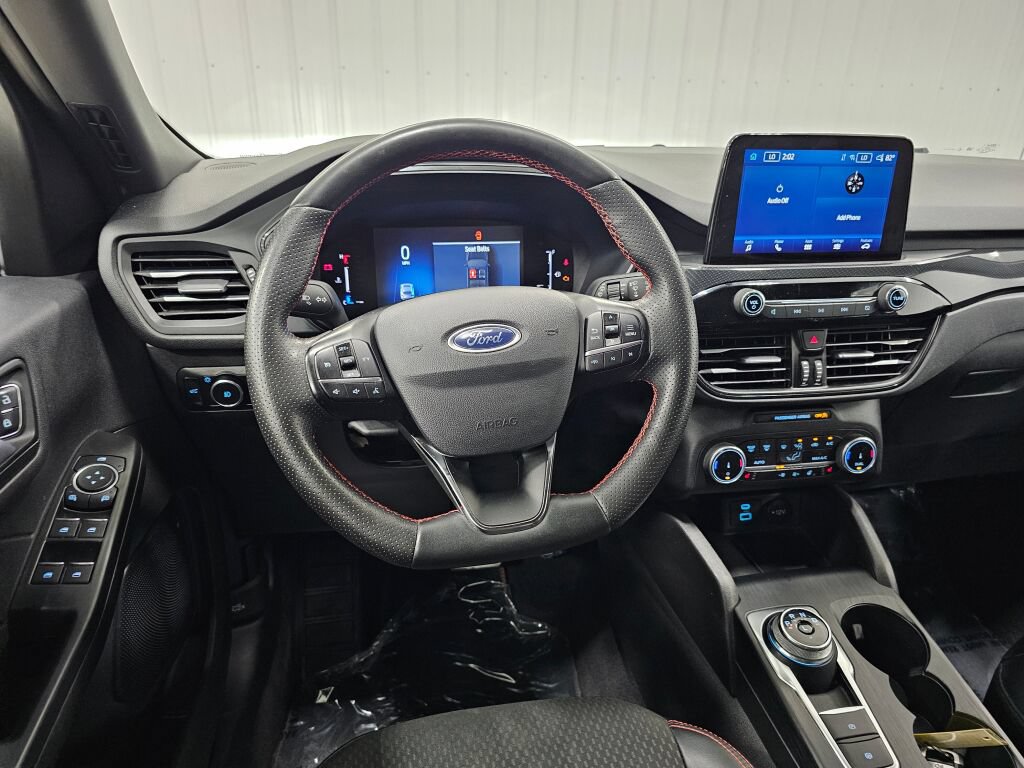 Used 2023 Ford Escape ST-Line Select AWD/4WD image 14