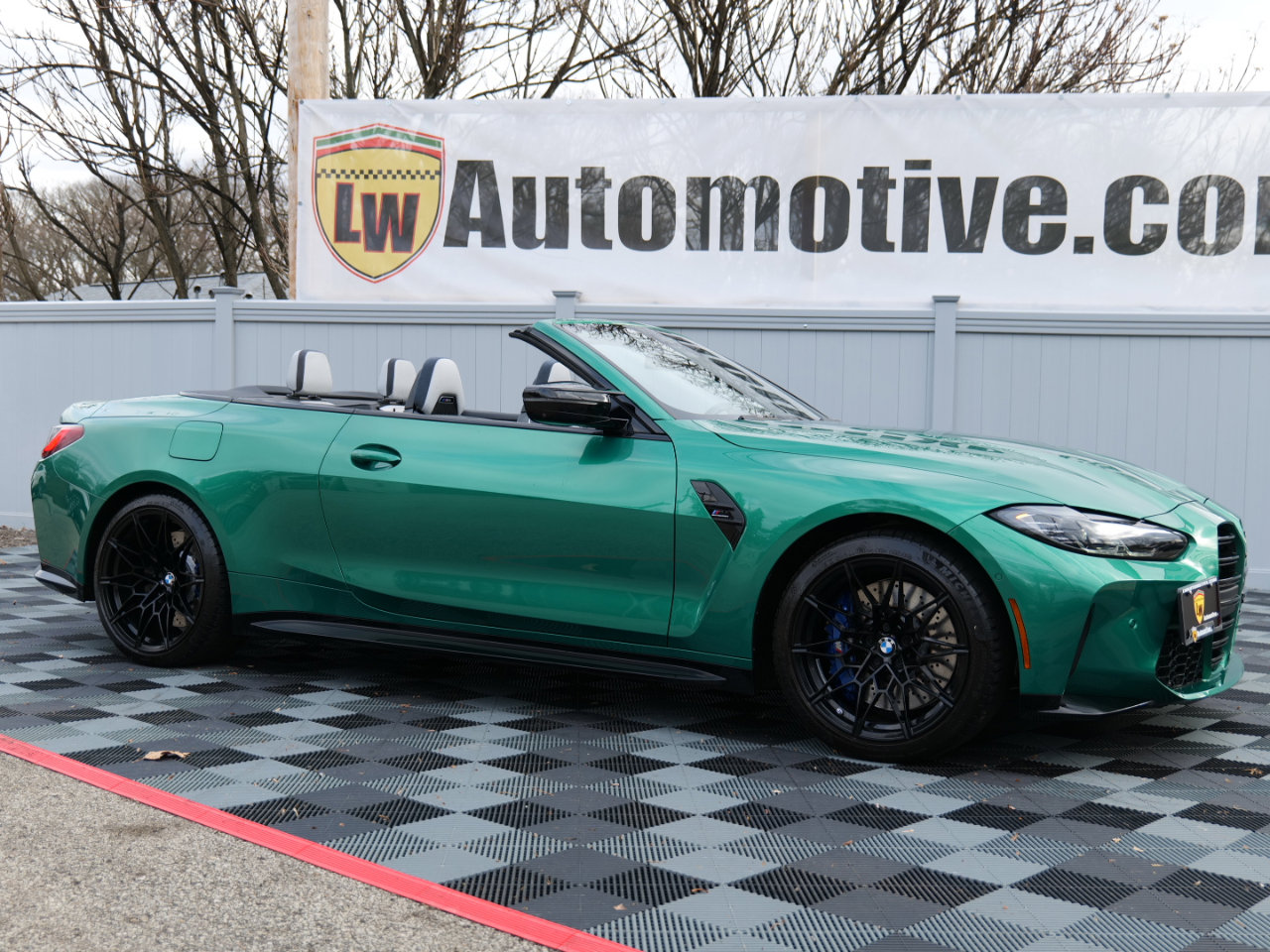 Used 2022 BMW M4 xDrive Competition image 3