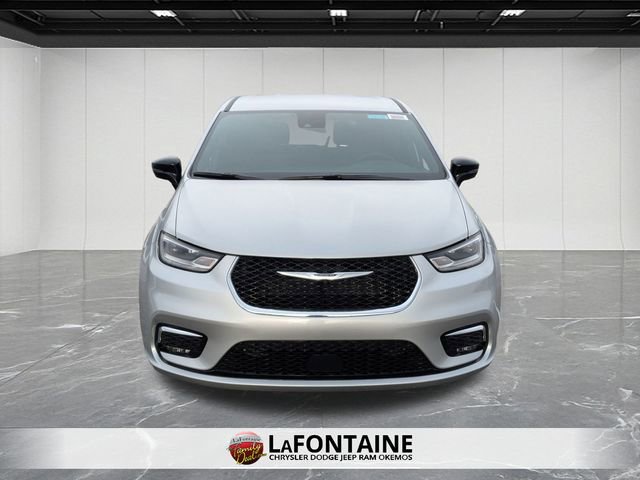 New 2026 Chrysler Pacifica Select image 8