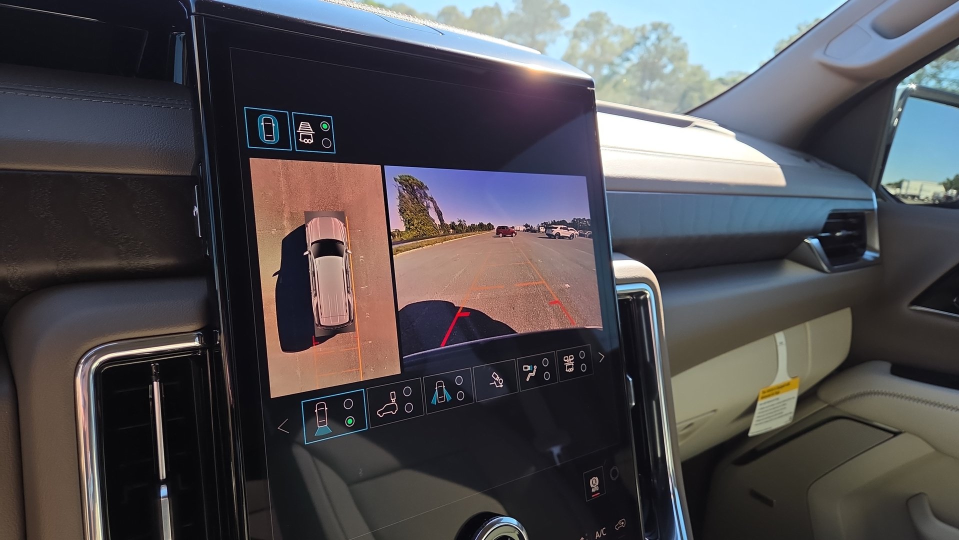 New 2026 GMC Yukon Denali w/ Denali Reserve Package RWD image 24