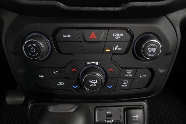 Used 2022 Jeep Renegade Latitude w/ Convenience Group image 6