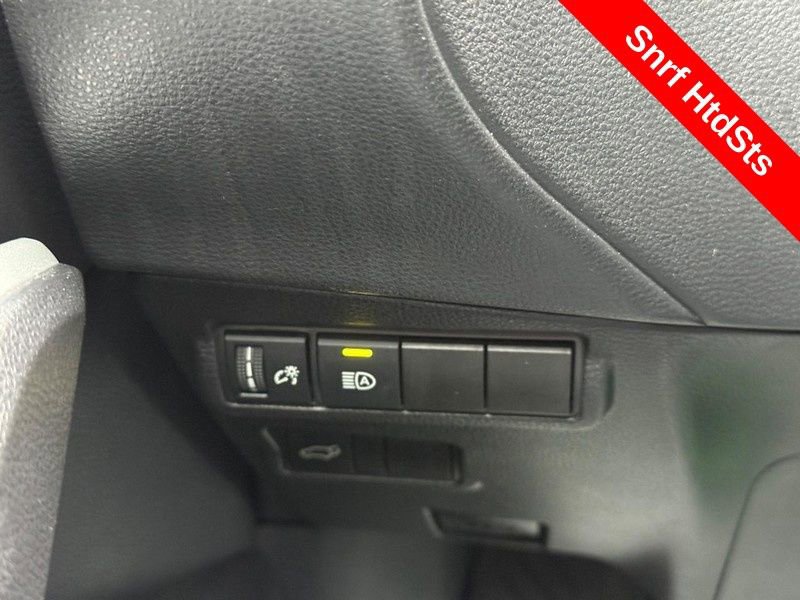 Used 2025 Toyota Corolla Cross XLE w/ Convenience Package AWD/4WD image 29
