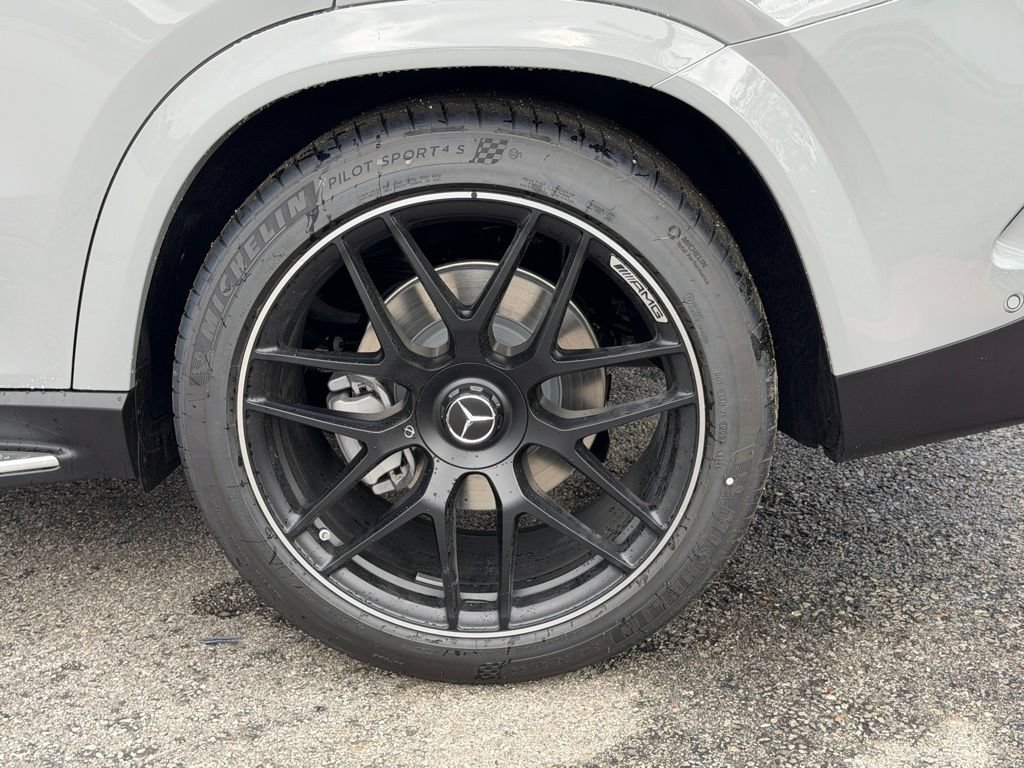 New 2026 Mercedes-Benz GLE 53 AMG 4MATIC Coupe image 15