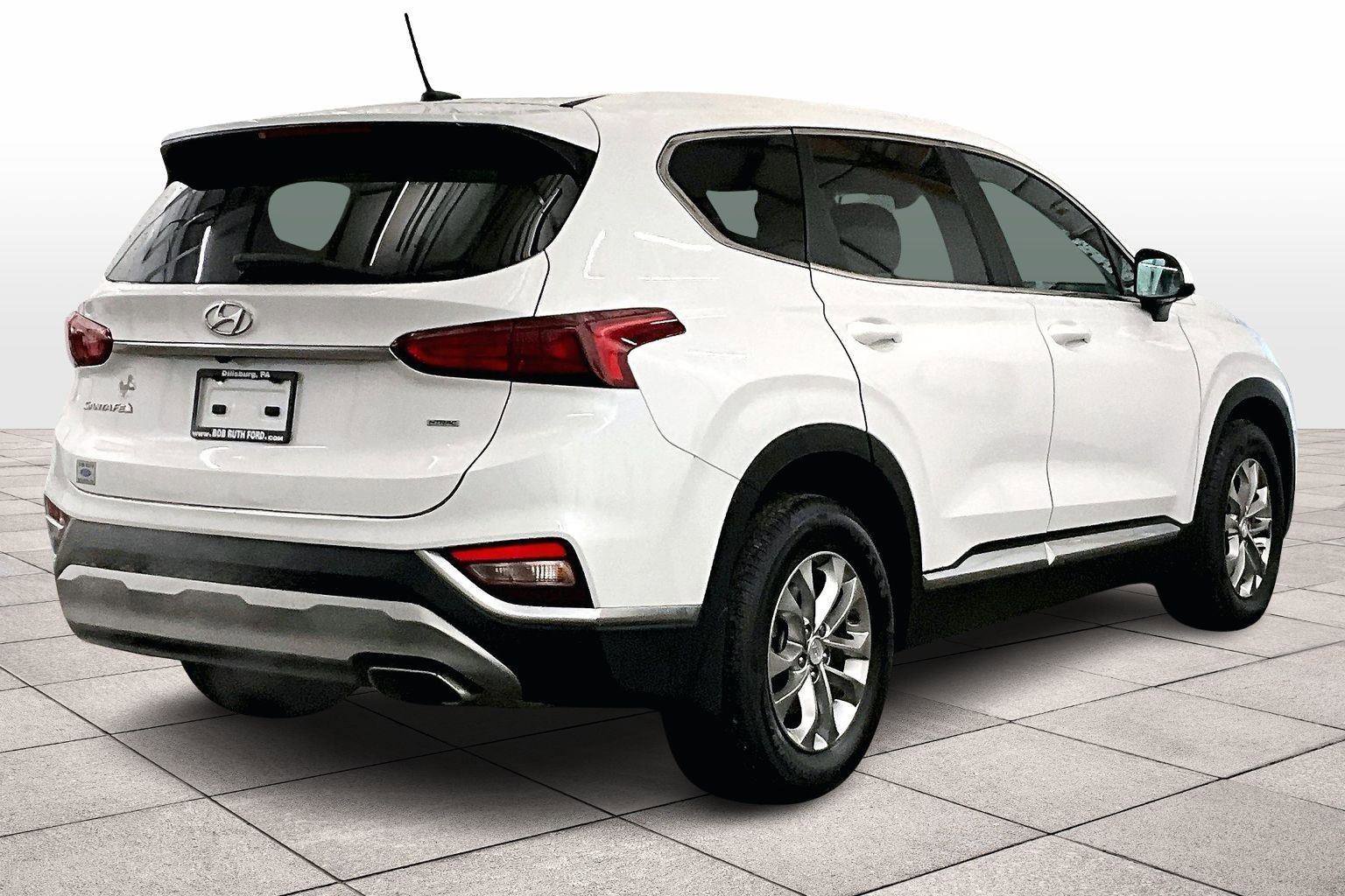 Used 2020 Hyundai Santa Fe SE image 11