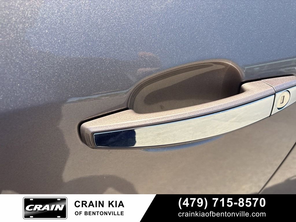 Used 2015 Buick Encore Leather FWD image 9
