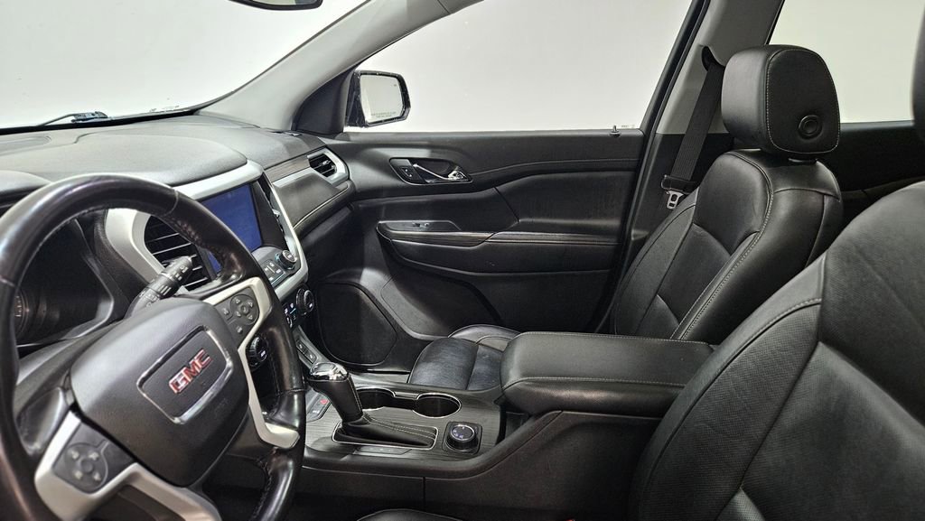 Used 2019 GMC Acadia SLT w/ Black Edition image 11