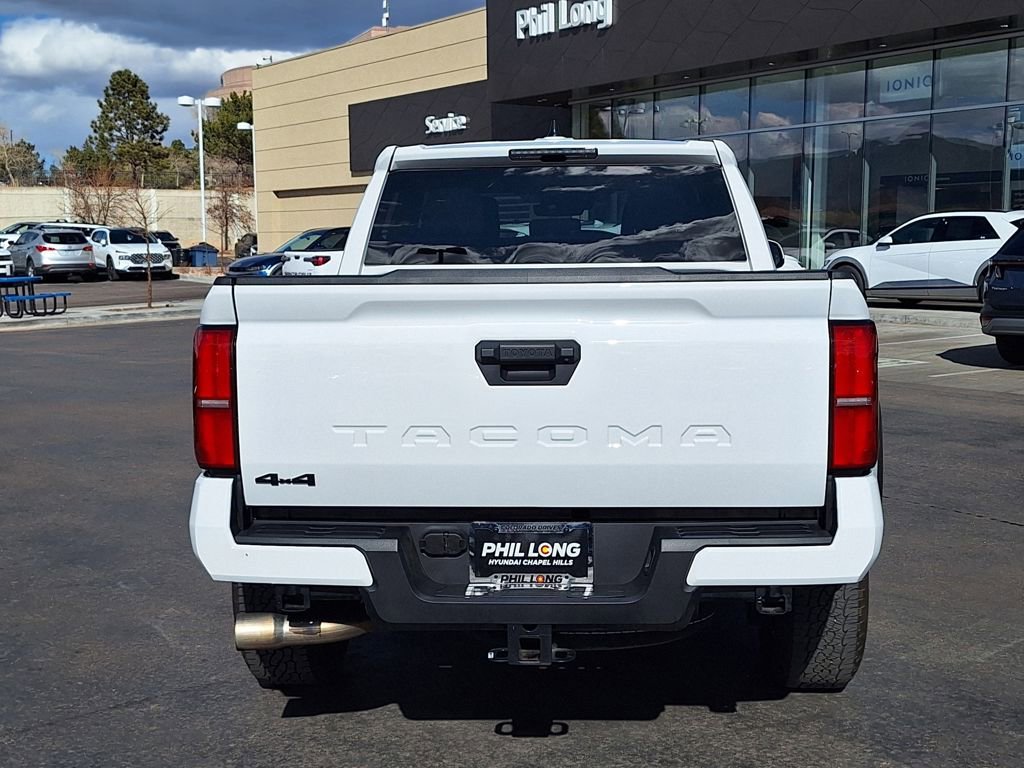 Used 2024 Toyota Tacoma TRD Off-Road image 4