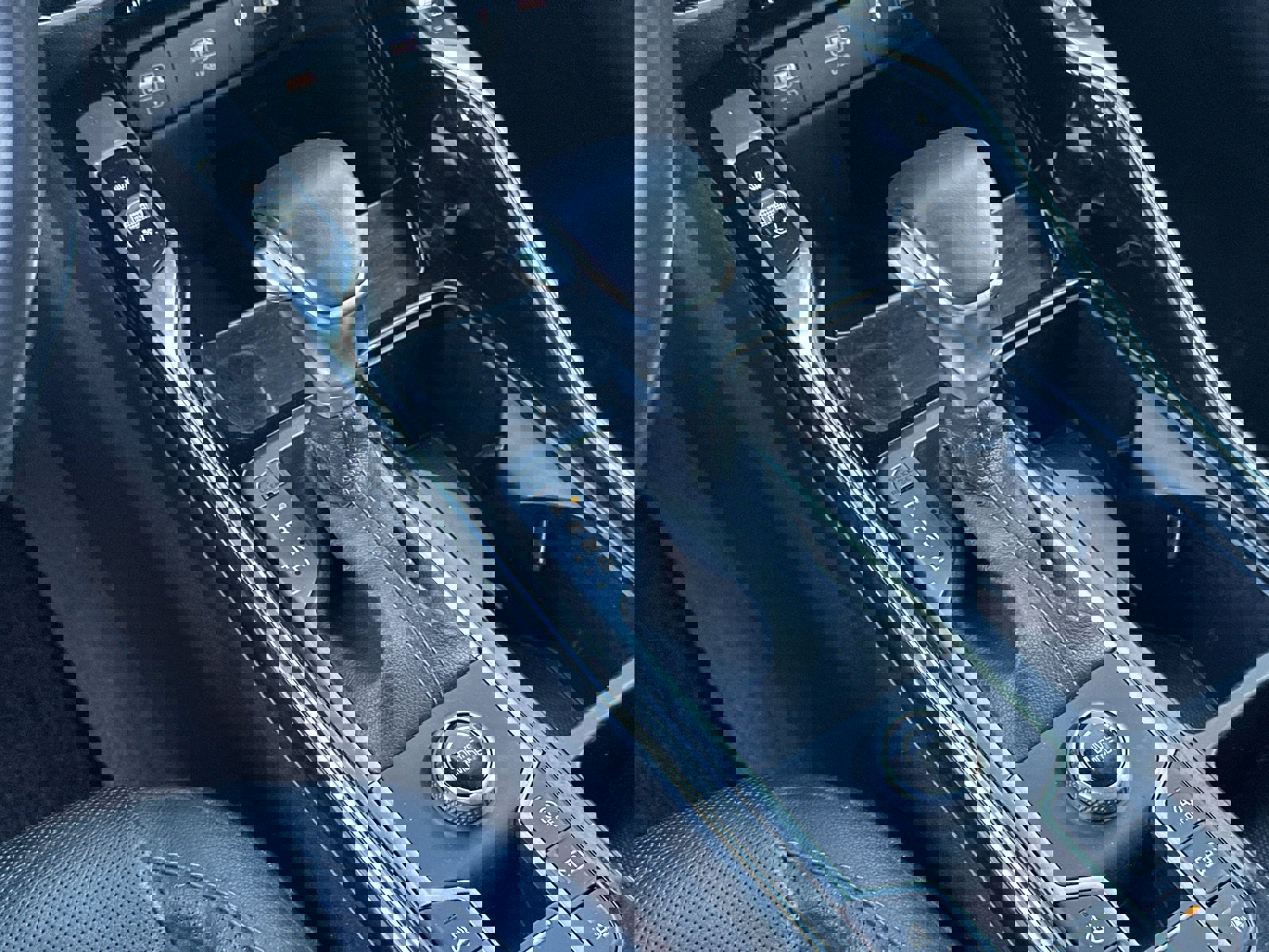 Used 2021 Kia Sorento SX image 31