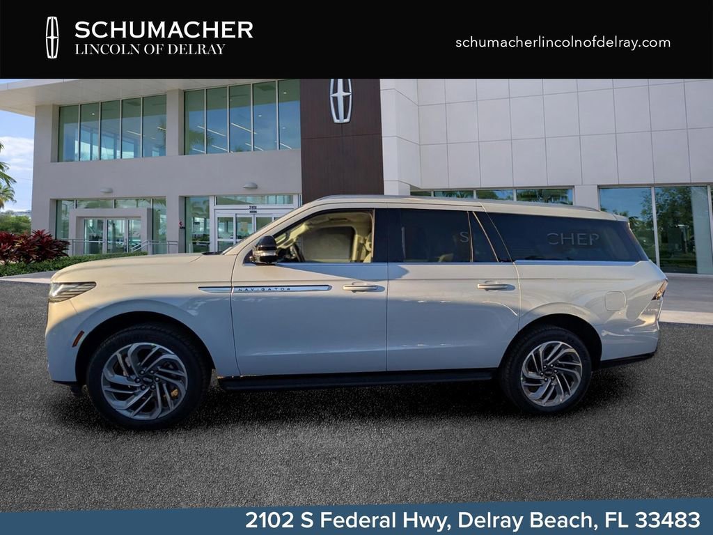 New 2026 Lincoln Navigator L Premier AWD/4WD image 4