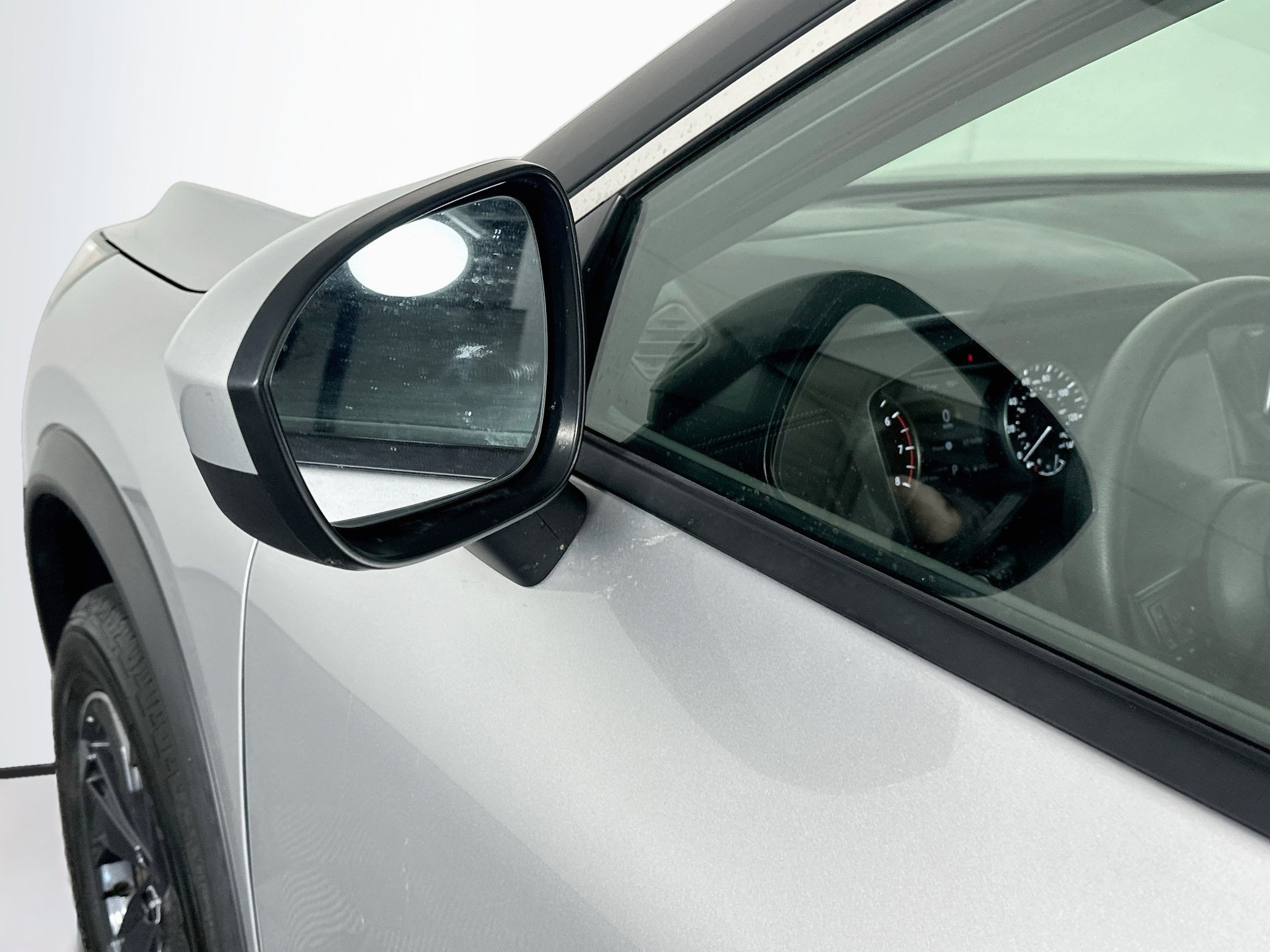 Used 2024 Nissan Rogue SV FWD image 16