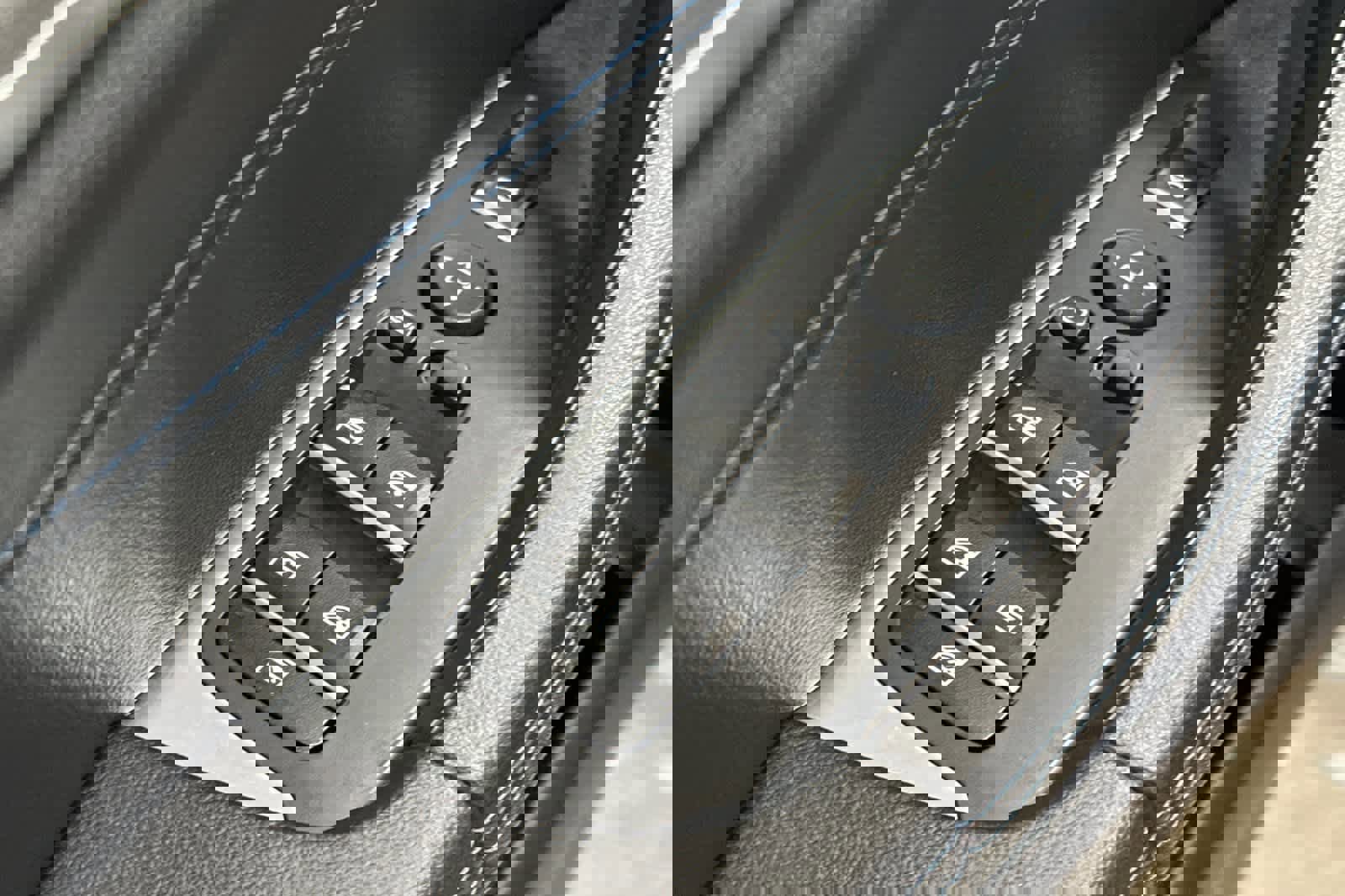 Used 2018 BMW X3 M40i w/ Premium Package image 13