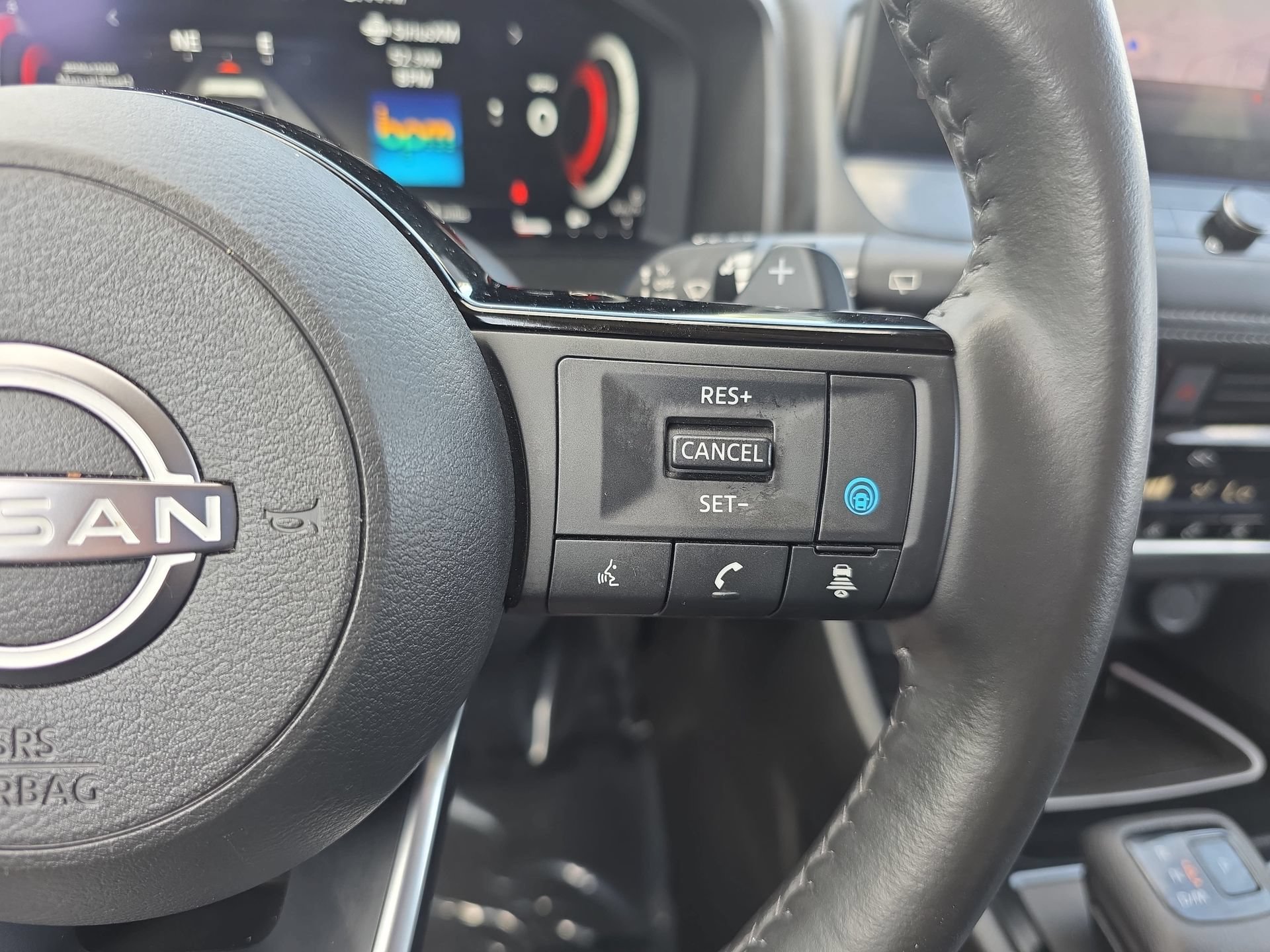 Used 2024 Nissan Rogue SL w/ SL Premium Package AWD/4WD image 18