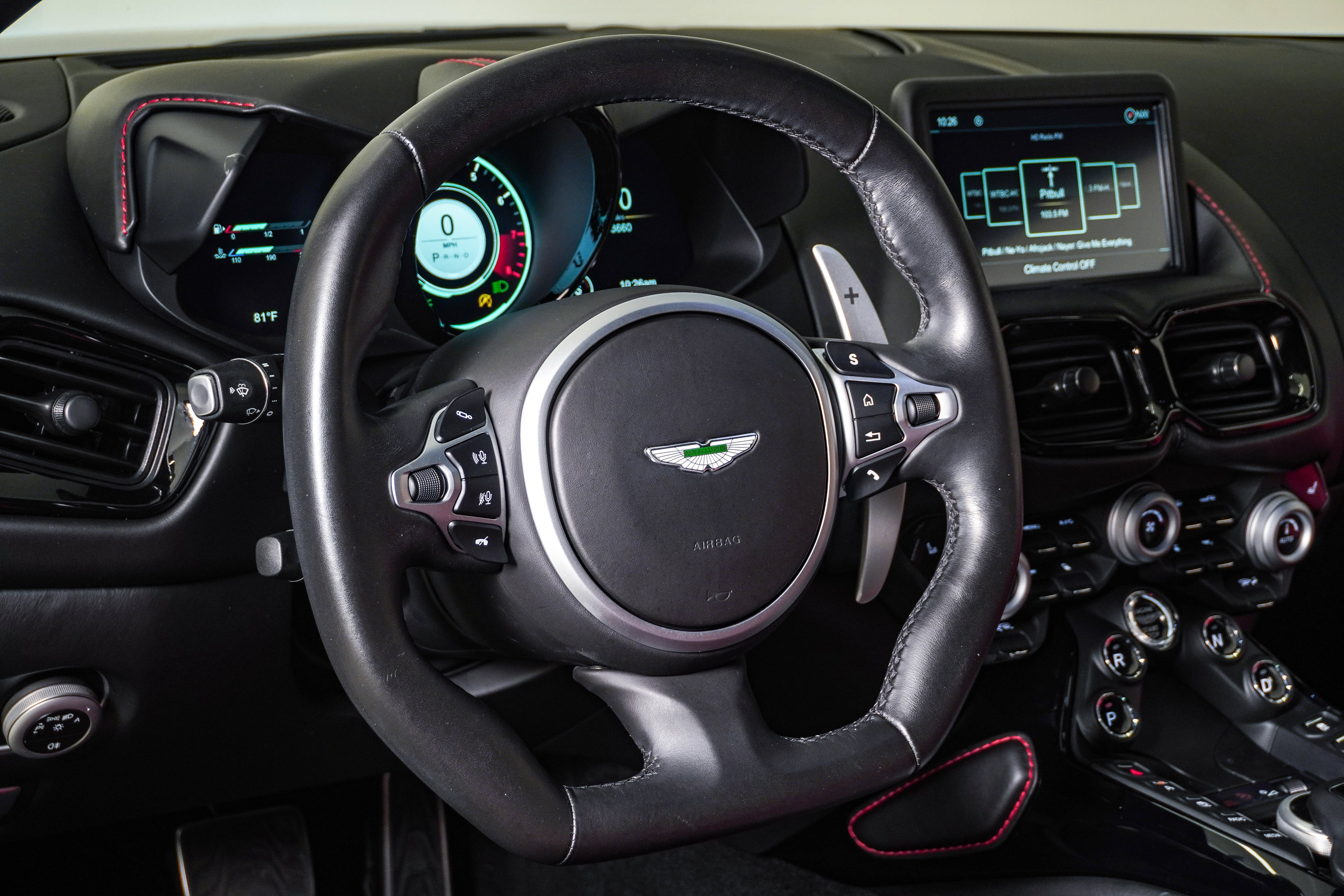 Used 2019 Aston Martin V8 Vantage Coupe RWD image 24