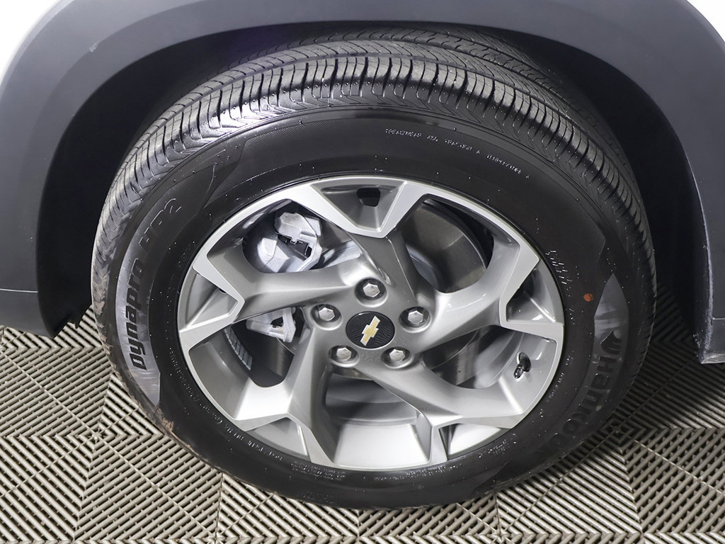 Used 2026 Chevrolet Trax LT FWD image 13