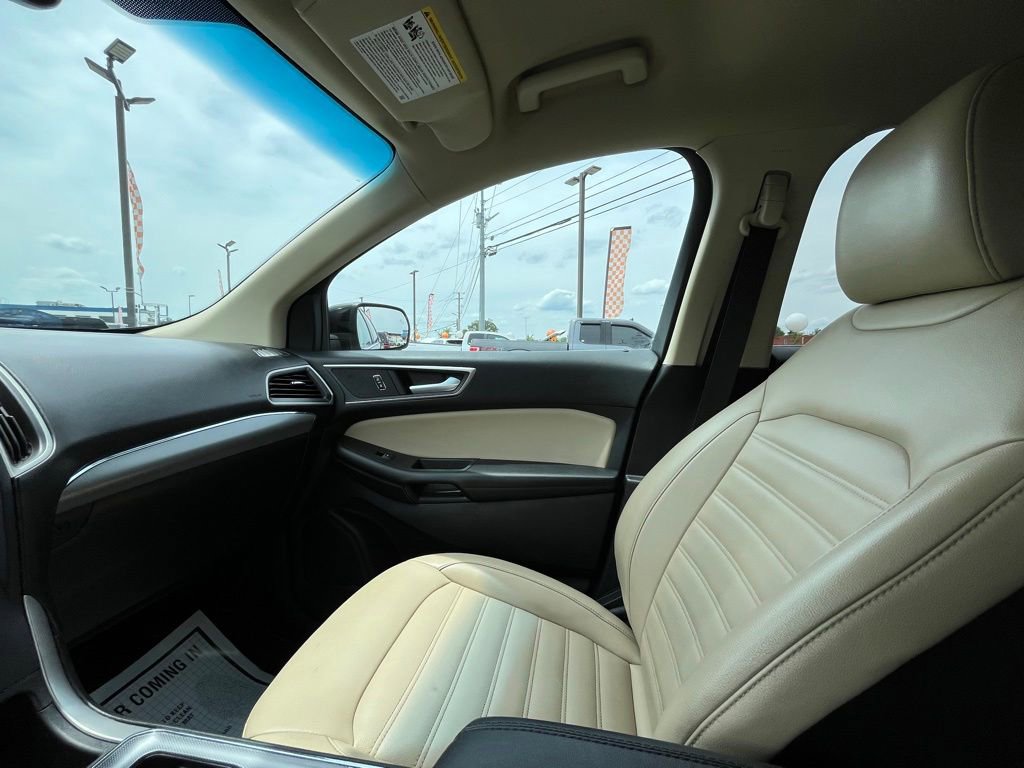 Used 2022 Ford Edge SEL AWD/4WD image 15