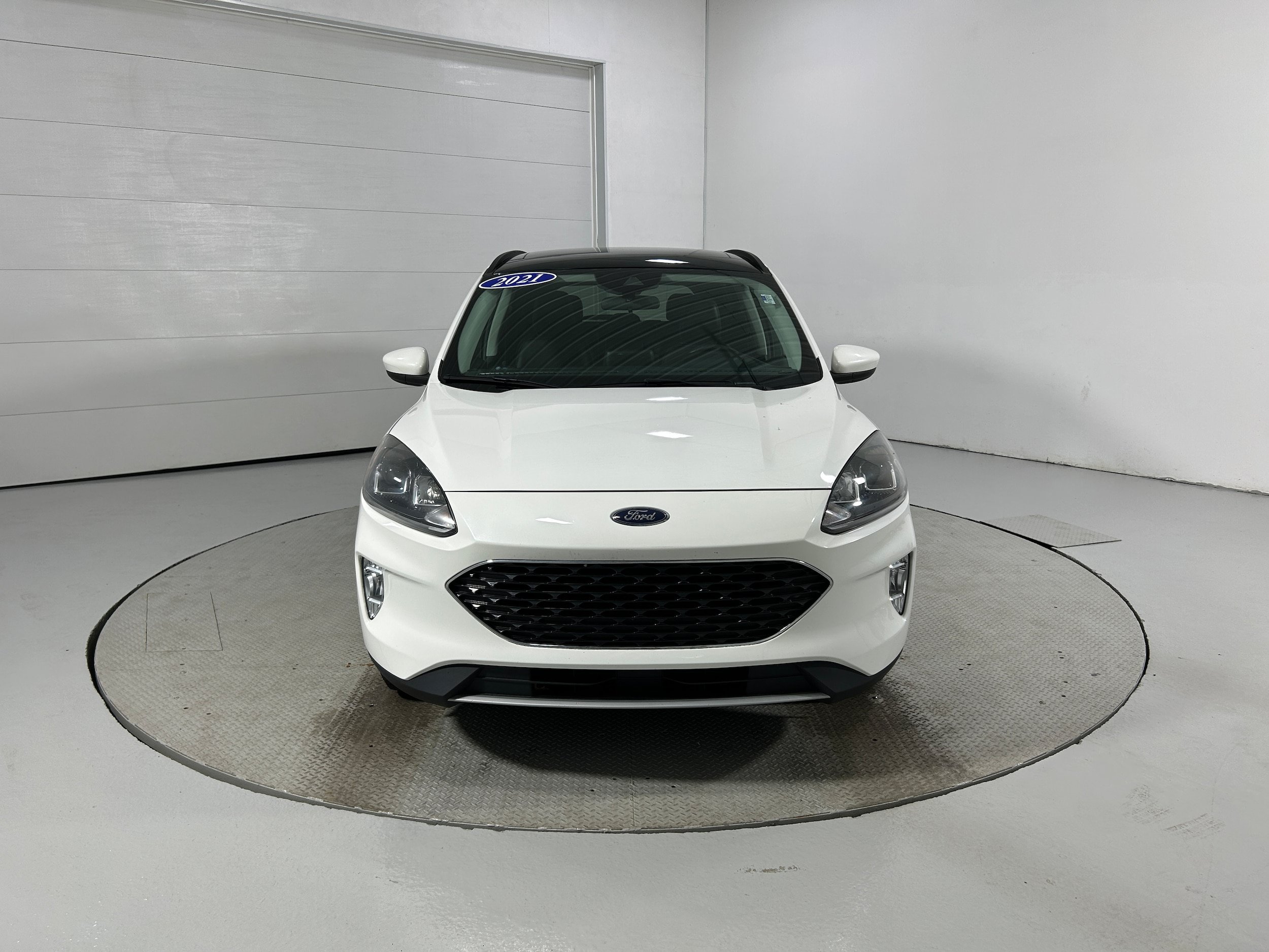 Used 2021 Ford Escape SEL w/ Technology Package AWD/4WD image 17