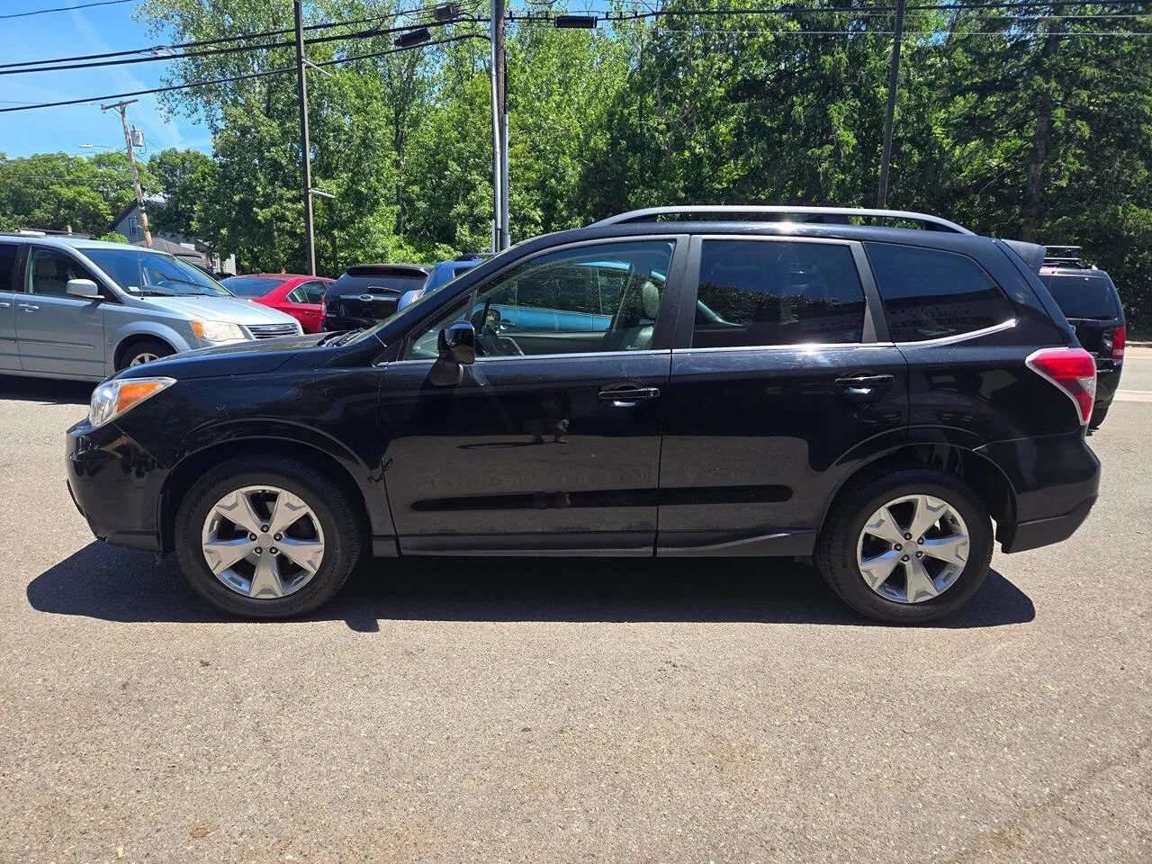 Used 2014 Subaru Forester 2.5i Limited AWD/4WD image 12