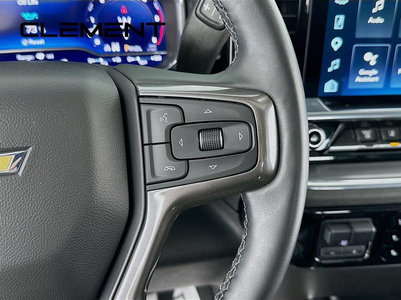 Used 2024 Chevrolet Silverado 2500 High Country w/ High Country Premium Package AWD/4WD image 17
