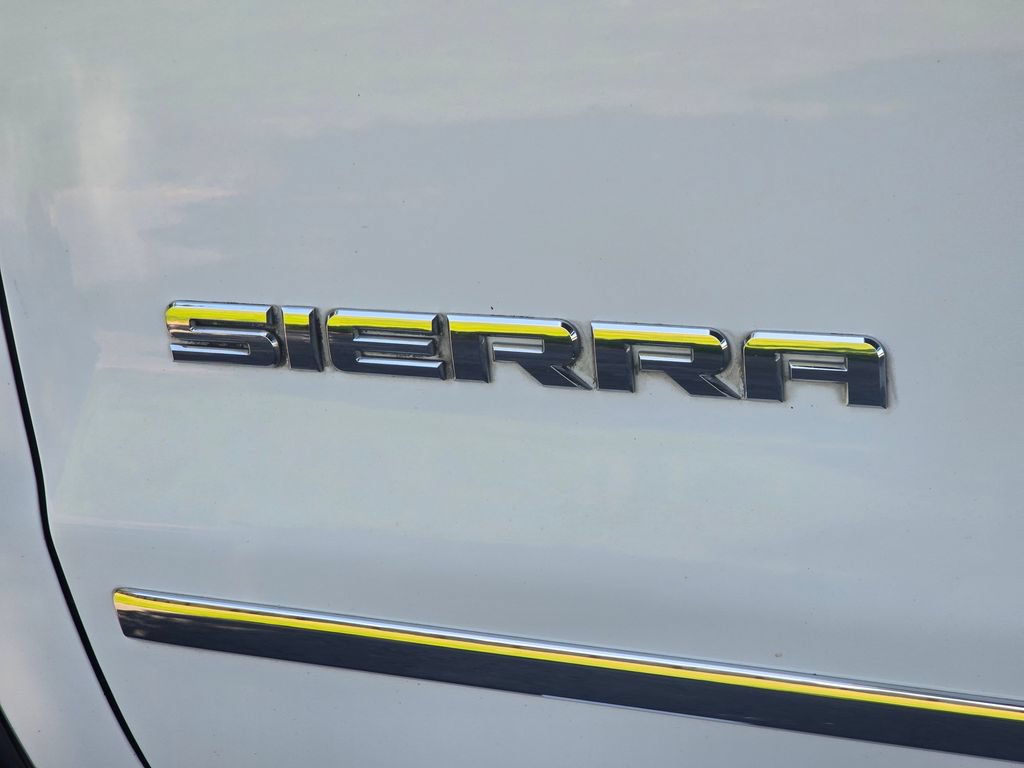 Used 2018 GMC Sierra 1500 SLT w/ SLT Premium Package AWD/4WD image 12