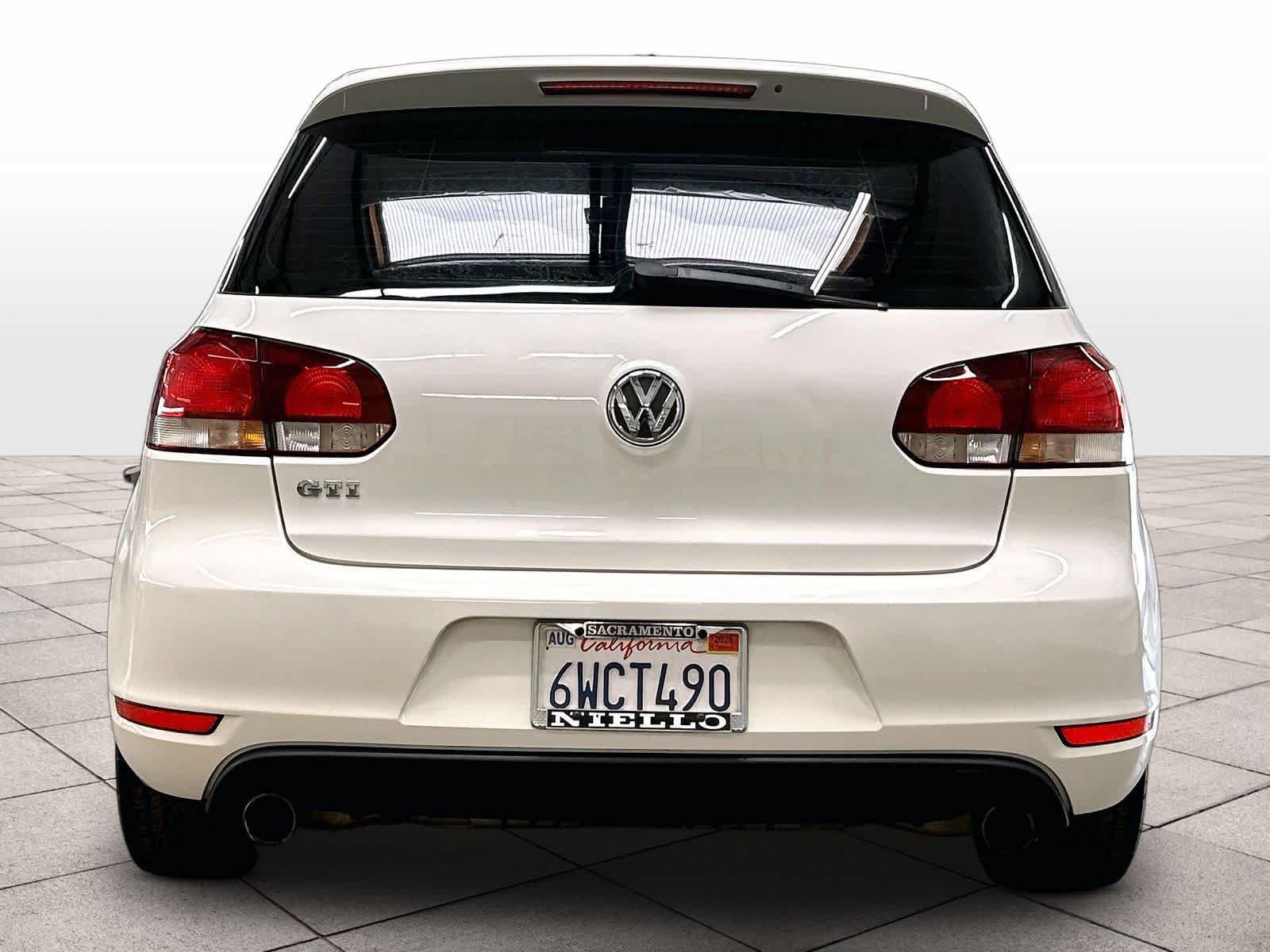 Used 2012 Volkswagen GTI 4-Door FWD image 8