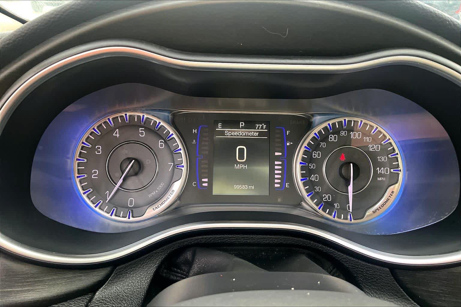 Used 2015 Chrysler 200 Limited w/ Convenience Group FWD image 26