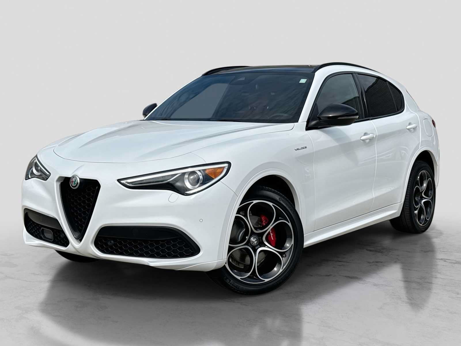 Used 2023 Alfa Romeo Stelvio Veloce AWD/4WD image 1